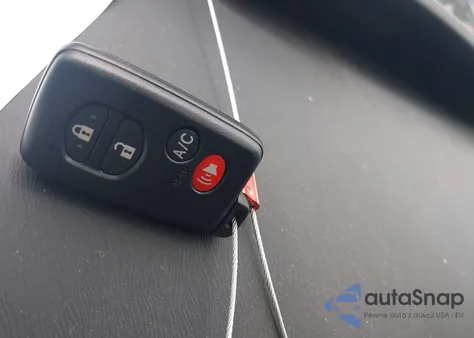 2013 Toyota Prius Two из США, поврежденный, VIN JTDKN3DU8D1626209